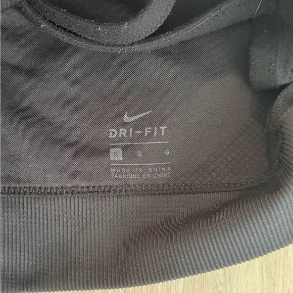 Nike Women's Black Sports Bra - Picture 3 of 3